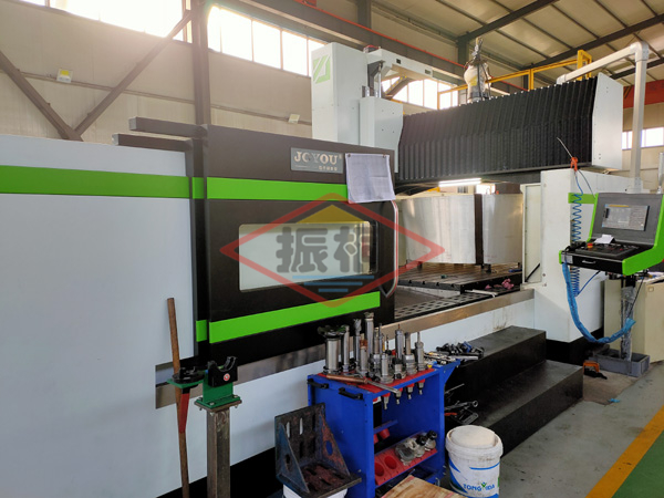 4000X2000龍門(mén)加工中心 4000X2000龍門(mén)加工中心